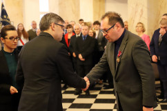 Galeria zdjęć z uroczystości wręczenia odznaczeń państwowych przez wojewodę Jarosława Wieczorka /fot. A. Karendał/