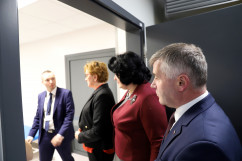 Fotogaleria składająca się z 34 zdjęć z uroczystości podpisania umowy na dofinansowanie GCZD / zdjęcia: K. Kamasiński