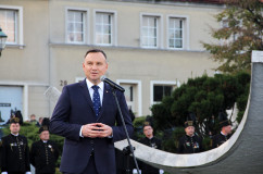 Galeria ze zdjęciami z wizyty Prezydenta Andrzeja Dudy w Wodzisławiu Śląskim, podczas której obecny był wojewoda śląski Jarosław Wieczorek /fot. A. Karendał/