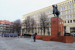 Galeria ze zdjęciami z wojewódzkich uroczystości z okazji 150. rocznicy urodzin marszałka Józefa Piłsudskiego /fot. A. Karendał/