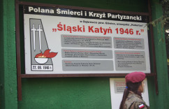 Fotogaleria przedstawia uroczystości, które odbyły się na polanie 