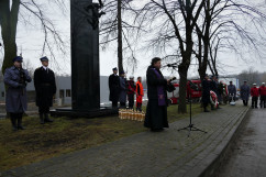 Uroczystości z okazji 12. rocznicy zawalenia się hali MTK z udziałem wicewojewody śląskiego Jana Chrząszcza.
