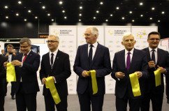 Fotogaleria ze zdjęciami z pierwszego dnia VII Europejskiego Kongresu Małych i Średnich Przedsiębiorstw z udziałem m.in. wicepremiera Jarosława Gowina i wojewody Jarosława Wieczorka /fot. A. Karendał/
