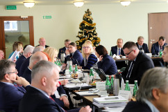 Galeria zdjęć z posiedzenia Wojewódzkiej Rady Dialogu Społecznego w Sali Kolumnowej Urzędu Marszałkowskiego Województwa Śląskiego /fot. A. Karendał/