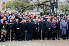 Galeria ze zdjęciami z wojewódzkich obchodów Święta Niepodległości w Katowicach z udziałem m.in. wojewody Jarosława Wieczorka /fot. A. Karendał/