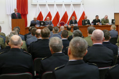 Zdjęcia z wizyty ministra spraw wewnętrznych i administracji Joachima Brudzińskiego w Katowicach.
