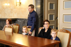 Galeria zdjęć z Dnia Babci i Dziadka zorganizowanego w Urzędzie /fot. A. Karendał, A. Kucharzewska/