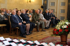 Galeria ze zdjęciami z uroczystości wręczenia Krzyży Wolności i Solidarności, organizowanej przez IPN