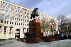 Galeria ze zdjęciami z wojewódzkich obchodów Święta Niepodległości w Katowicach z udziałem m.in. wojewody Jarosława Wieczorka /fot. A. Karendał/