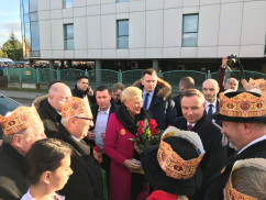Galeria zdjęć z wizyty Pary Prezydenckiej w Skoczowie, gdzie odbył się Orszak Trzech Króli /fot. ŚUW/