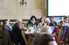 Galeria zawiera zdjęcia z posiedzenia plenarnego WRDS na Sali Marmurowej z udziałem II wicewojewody Mariusza Trepki /fot. K. Kamasiński/
