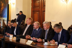 Galeria ze zdjęciami z wyjazdowego posiedzenia Sejmowej Komisji Ochrony Środowiska, Zasobów Naturalnych i Leśnictwa w województwie śląskim z udziałem wojewody Jarosława Wieczorka /fot. A. Karendał/