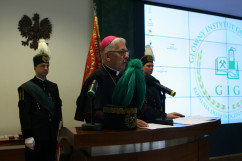 Fotogaleria z uroczystości barbórkowych w Głównym Instytucie Górnictwa z udziałem wojewody śląskiego.