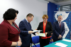Fotogaleria składająca się z 34 zdjęć z uroczystości podpisania umowy na dofinansowanie GCZD / zdjęcia: K. Kamasiński