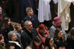 Galeria zdjęć z uroczystości przyjęcia święceń biskupich przez ks. Andrzeja Iwaneckiego w Gliwicach, w której wziął udział wojewoda Jarosław Wieczorek /fot. A. Kucharzewska/