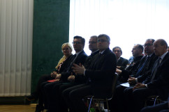 Fotogaleria z uroczystości barbórkowych w Głównym Instytucie Górnictwa z udziałem wojewody śląskiego.