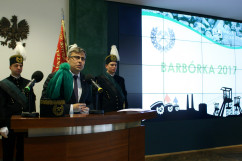 Fotogaleria z uroczystości barbórkowych w Głównym Instytucie Górnictwa z udziałem wojewody śląskiego.