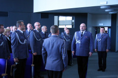 Fotogaleria z uroczystości wręczenia Medali za Długoletnią Służbę policjantom i pracownikom Policji / zdjęcie: K. Kamasiński