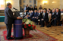 Galeria ze zdjęciami z uroczystości wręczenia Krzyży Wolności i Solidarności, organizowanej przez IPN