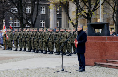 Galeria ze zdjęciami z wojewódzkich obchodów Święta Niepodległości w Katowicach z udziałem m.in. wojewody Jarosława Wieczorka /fot. A. Karendał/