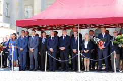 Galeria zdjęć z wojewódzkich obchodów Święta Narodowego Trzeciego Maja oraz 97. rocznicy wybuchu III powstania śląskiego /fot. A. Księżnik, A. Karendał/