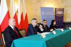 Galeria zdjęć z konferencji poświęconej realizacji programu 