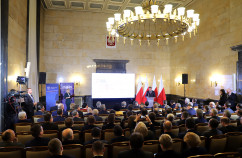 Galeria zdjęć z prezentacji Programu dla Śląska  oraz podpisania umowy w ramach programu Mieszkanie Plus w Śląskim Urzędzie Wojewódzkim /fot. A. Karendał/