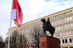 Galeria ze zdjęciami z wojewódzkich obchodów Święta Niepodległości w Katowicach z udziałem m.in. wojewody Jarosława Wieczorka /fot. A. Karendał/