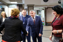 Fotogaleria składająca się z 34 zdjęć z uroczystości podpisania umowy na dofinansowanie GCZD / zdjęcia: K. Kamasiński