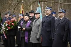 Uroczystości z okazji 12. rocznicy zawalenia się hali MTK z udziałem wicewojewody śląskiego Jana Chrząszcza.