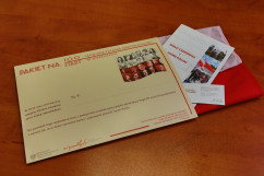 Materiały MSWiA na temat pakietu jubileuszowego oferowanego 18-latków ubiegającym się pierwszy raz o paszport
