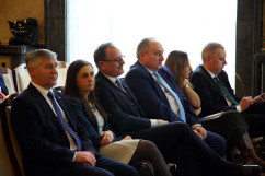 Galeria zdjęć z obchodów jubileuszu 25-lecia istnienia Stałego Sądu Polubownego w Katowicach, w których udział wziął wicewojewoda śląski Mariusz Trepka.