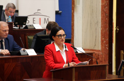 Galeria ze zdjęciami z wyjazdowego posiedzenia Komisji Sejmowej ds. Unii Europejskiej, a także konferencji prasowej podsumowującej obrady.  W wydarzeniu uczestniczył wojewoda Jarosław Wieczorek /fot. A. Karendał/