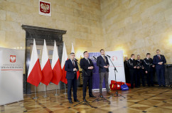 Galeria zdjęć z konferencji prasowej nt. naboru wniosków dla OSP w ramach Funduszu Sprawiedliwości  /fot. A. Karendał/